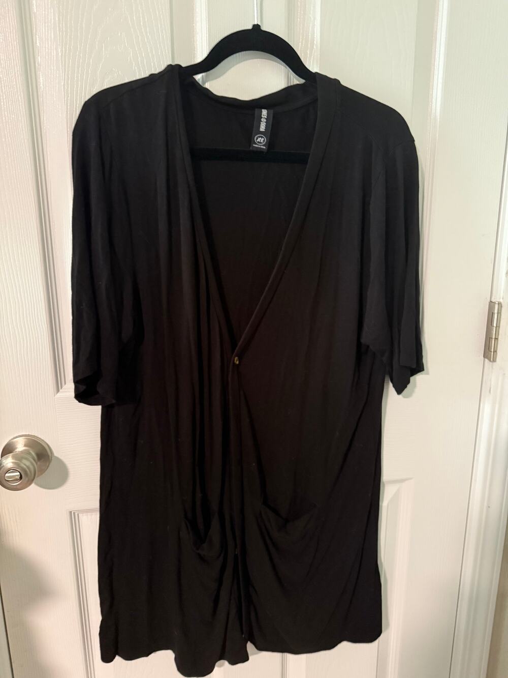Agnes & Dora Black Cardigan Size XL